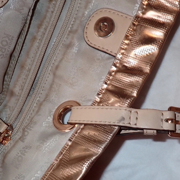 Michael Kors Metallic Mirror Rose Gold Tote Shoulder Bag - Picture 9 of 15